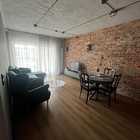 Apartament Z Widokiem Na Stadion Styl Industrialny Jedyny Taki Check In 24 H Познань Экстерьер фото